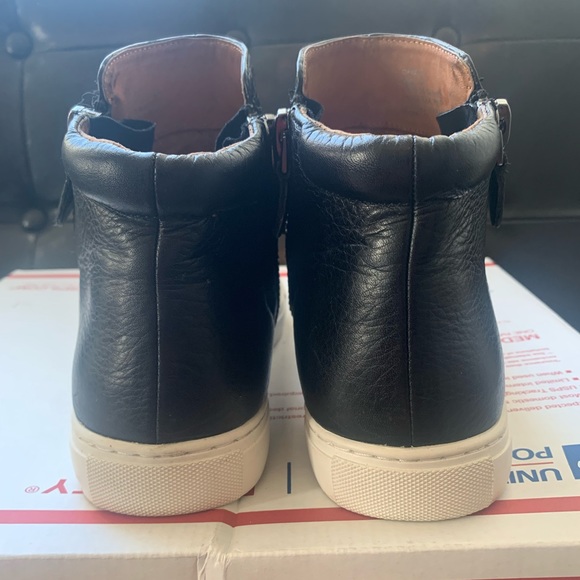 Gentle Souls by Kenneth Cole Carole Double Zip Mid Top Sneaker - Picture 3 of 7